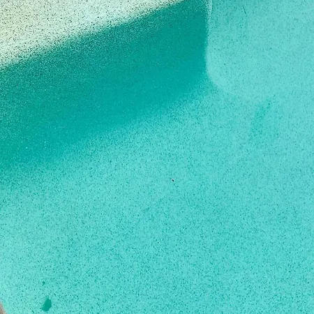 Fashion Armonia, Heated Pool
