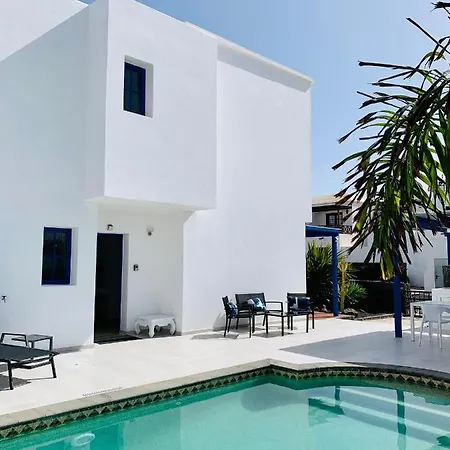 Fashion Armonia, Heated Pool